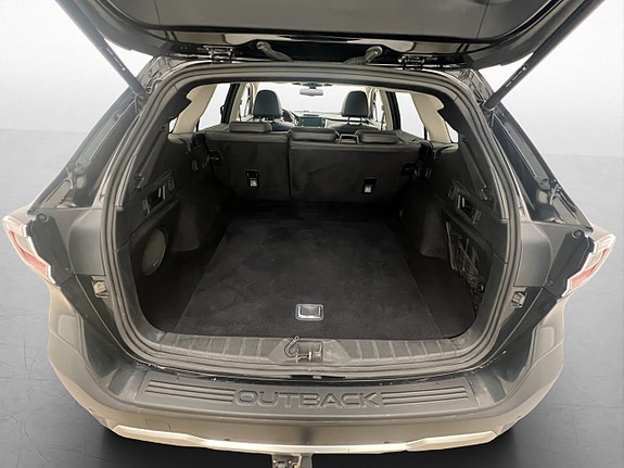 Subaru Outback 9 of 30