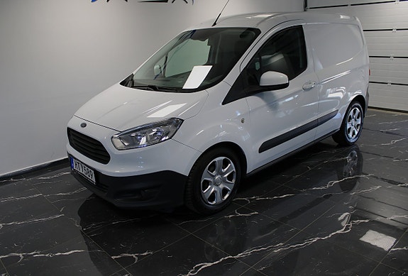 Ford Transit Courier 2 of 5