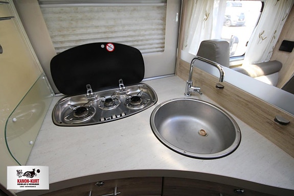 Eura Mobil Profila T 720 EB 11 of 14