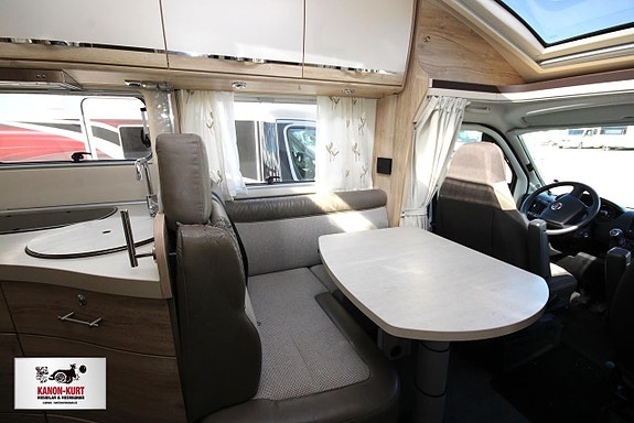 Eura Mobil Profila T 720 EB 9 of 14