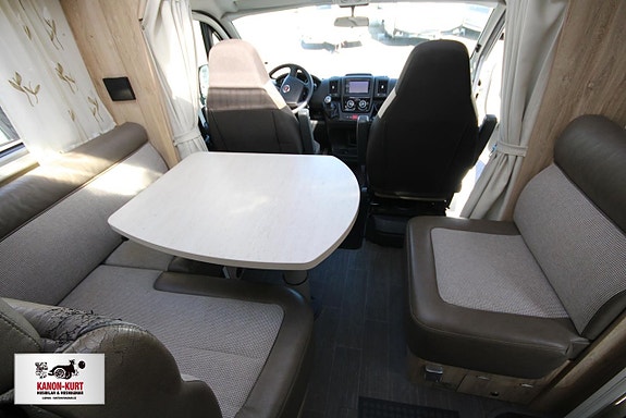 Eura Mobil Profila T 720 EB 8 of 14