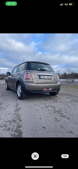 MINI Cooper 3 of 4