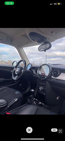 MINI Cooper 2 of 4
