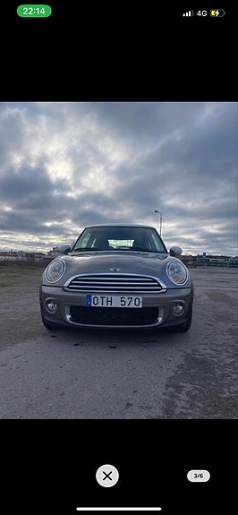 MINI Cooper 4 of 4