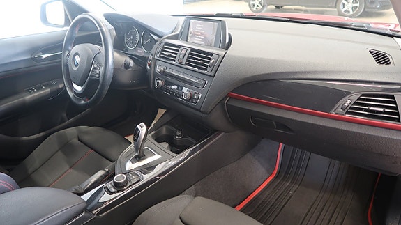 BMW 118d 10 of 17