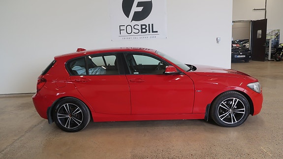BMW 118d 3 of 5
