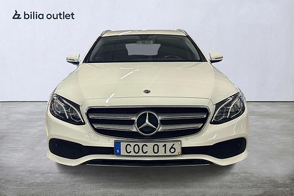 Mercedes-Benz E200 5 of 5