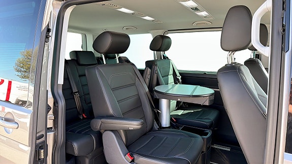 Volkswagen Multivan 5 of 5
