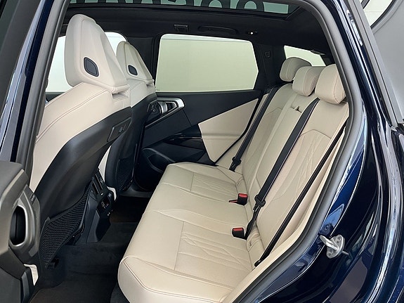 BMW X3 13 of 17