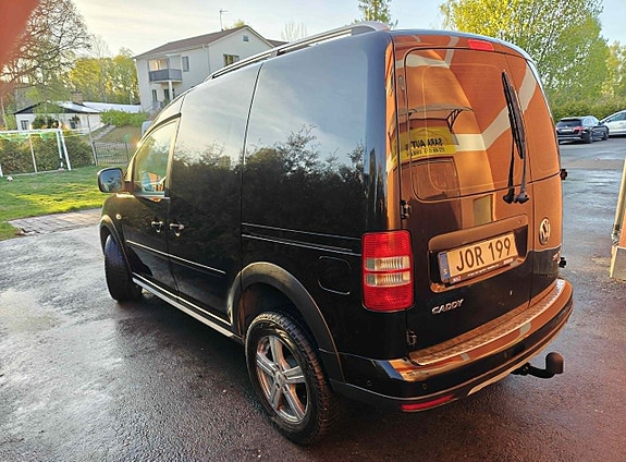 Volkswagen Caddy 18 of 27