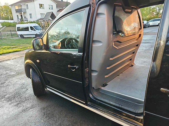 Volkswagen Caddy 21 of 27