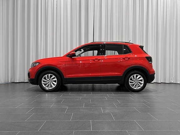 Volkswagen T-Cross 2 of 5