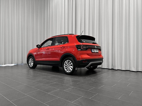 Volkswagen T-Cross 3 of 5