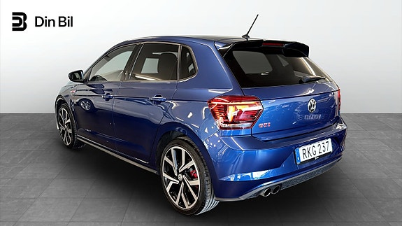 Volkswagen Polo 3 of 5