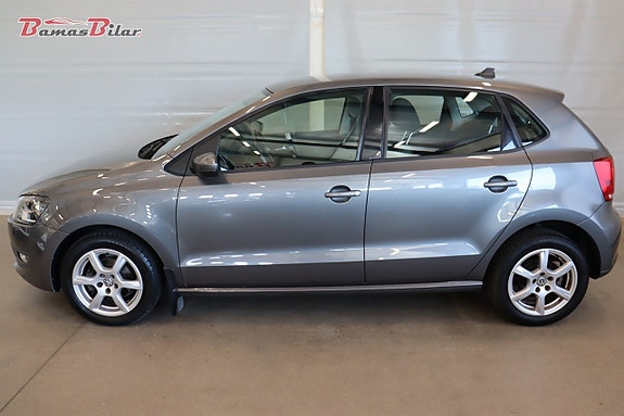Volkswagen Polo 2 of 5