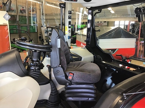 Massey Ferguson 4708 5 of 9