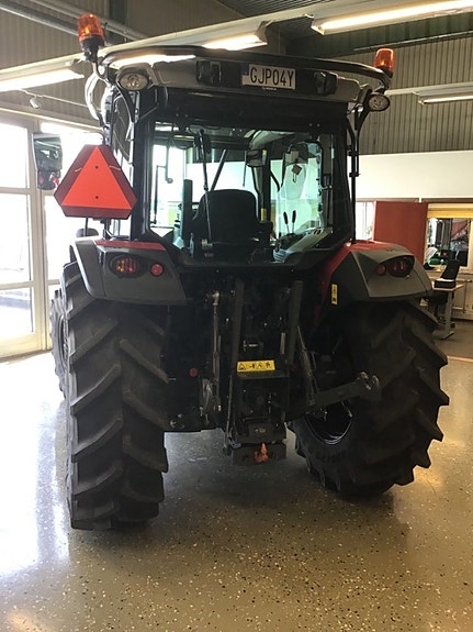 Massey Ferguson 4708 8 of 9