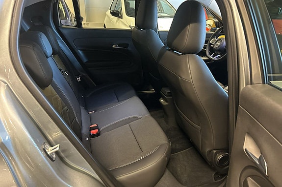 Jeep Avenger 7 of 9
