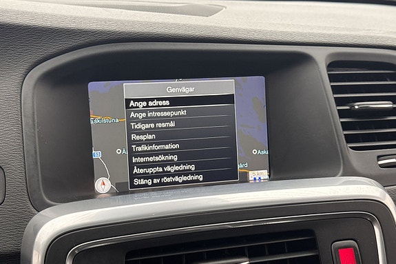 Volvo V60 19 of 30