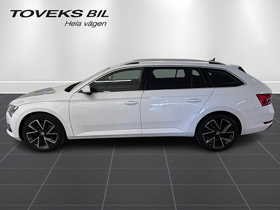 Skoda Superb 4 of 5