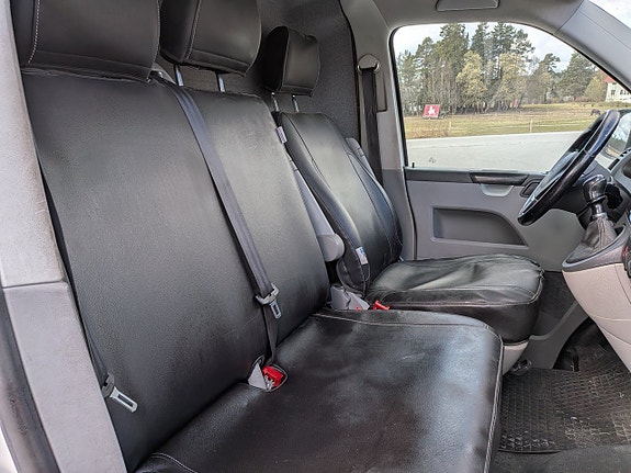 Volkswagen Transporter 14 of 19