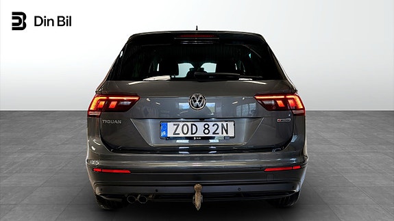 Volkswagen Tiguan 5 of 5