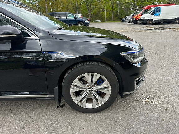 Volkswagen Passat 4 of 5