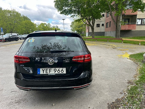 Volkswagen Passat 5 of 5