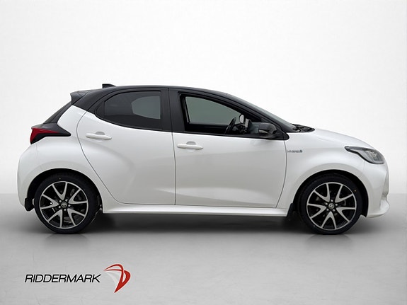 Toyota Yaris 9 of 30