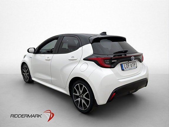 Toyota Yaris 6 of 30
