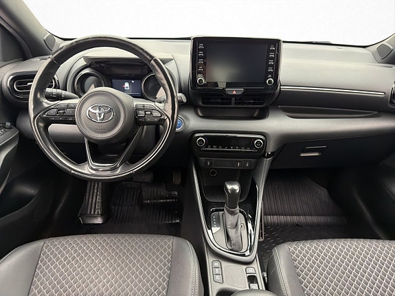 Toyota Yaris 11 of 30