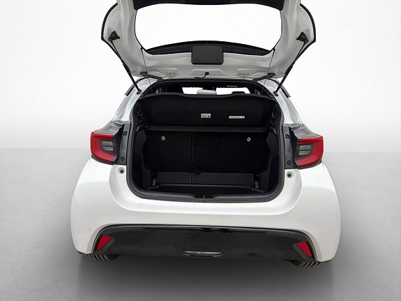 Toyota Yaris 28 of 30