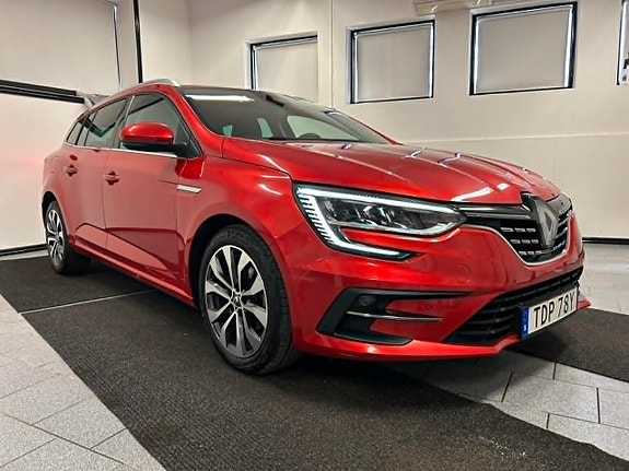 Renault Megane IV 3 of 5