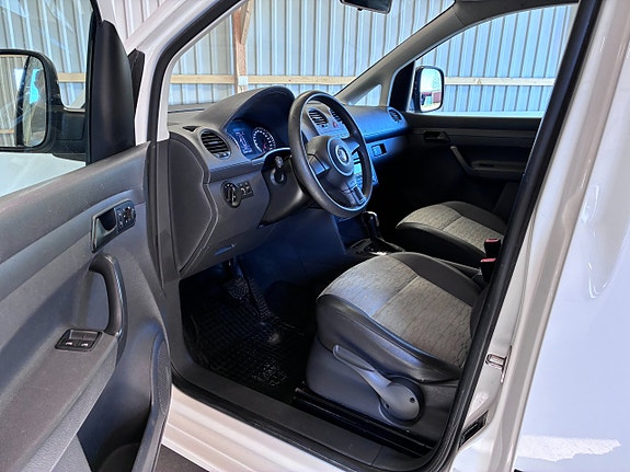 Volkswagen Caddy Maxi 8 of 9