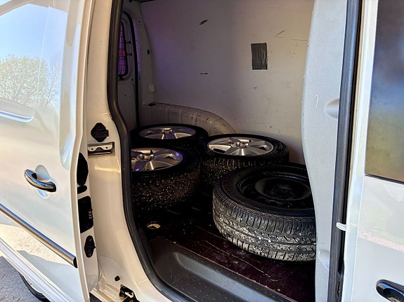 Volkswagen Caddy Maxi 7 of 9