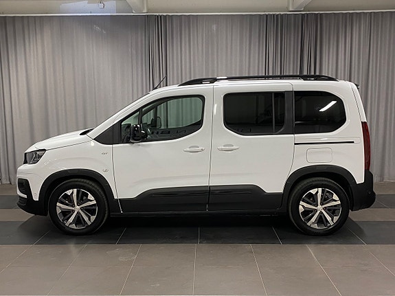 Peugeot e-Rifter 2 of 5
