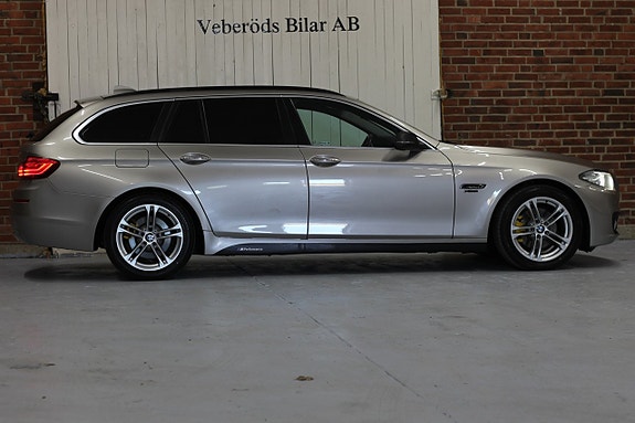 BMW 520d 3 of 5