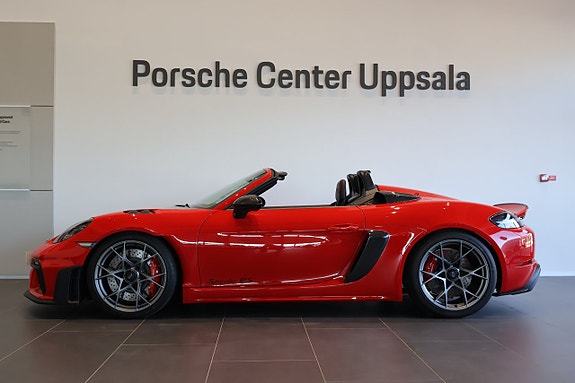 Porsche 718 Spyder RS 2 of 5