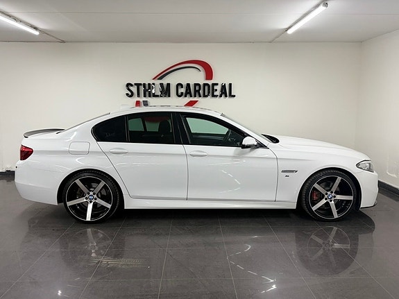 BMW 520d 4 of 5