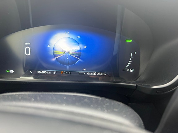 Ford Kuga 16 of 27