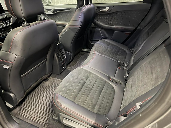 Ford Kuga 14 of 27