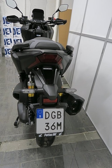 Honda ADV350 4 of 7