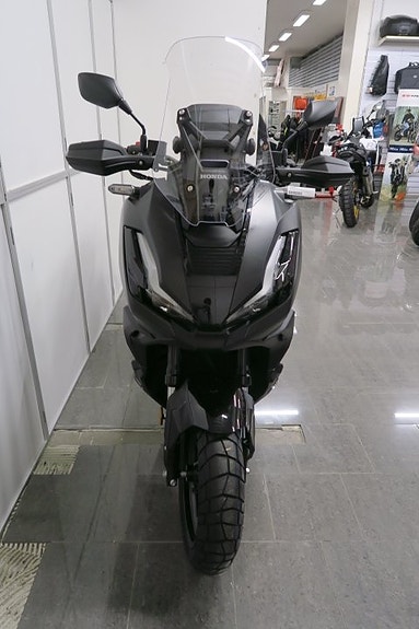 Honda ADV350 5 of 7