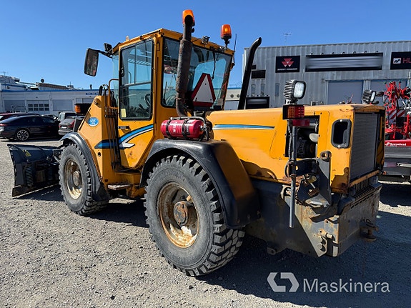 Redskapsbärare Wille 655C med Vikplog Snowek N280 8 of 27