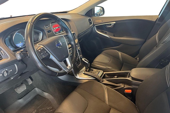Volvo V40 11 of 27