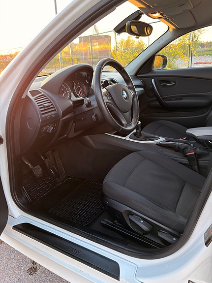 BMW 118d 5 of 5