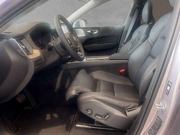 Volvo XC60 4 of 7