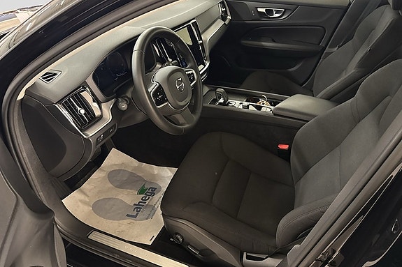 Volvo V60 Cross Country 9 of 9