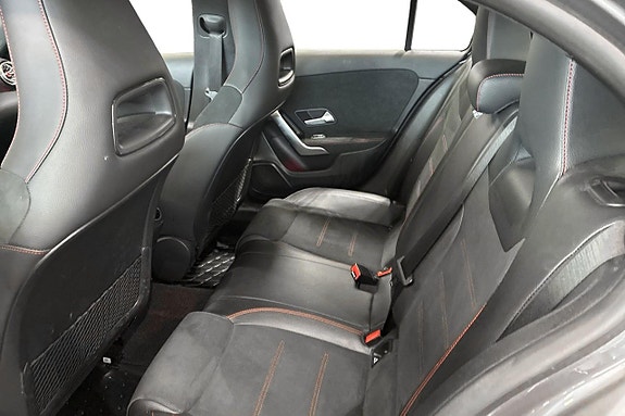 Mercedes-Benz A200 9 of 12