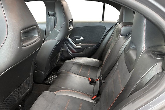 Mercedes-Benz A200 7 of 12